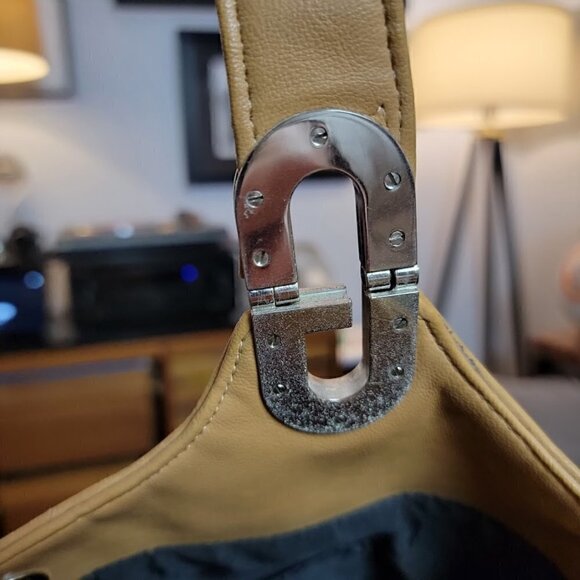 Guess - Silver G Shoulder Bag - Picture 7 of 13
